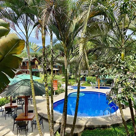 Hosteria Arasari Mindo Luaran gambar