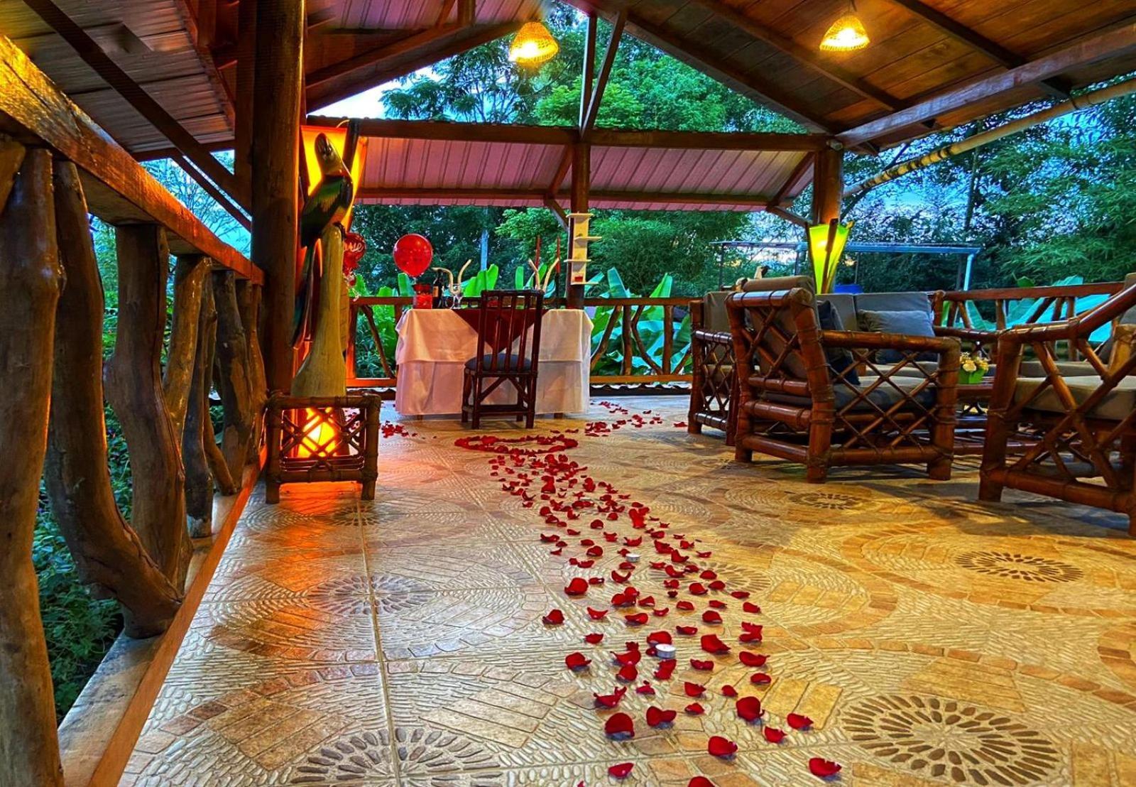 Hosteria Arasari Mindo Luaran gambar