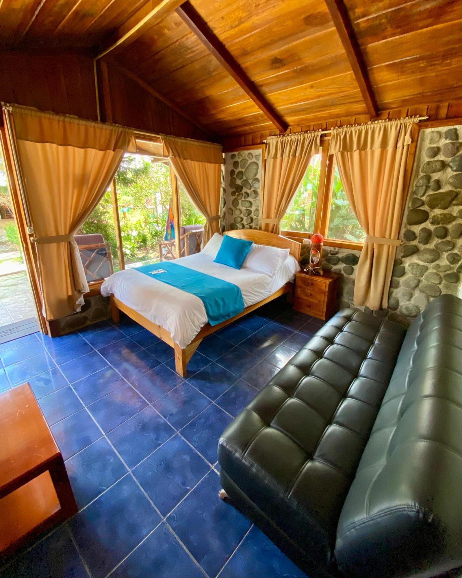 Hosteria Arasari Mindo Luaran gambar
