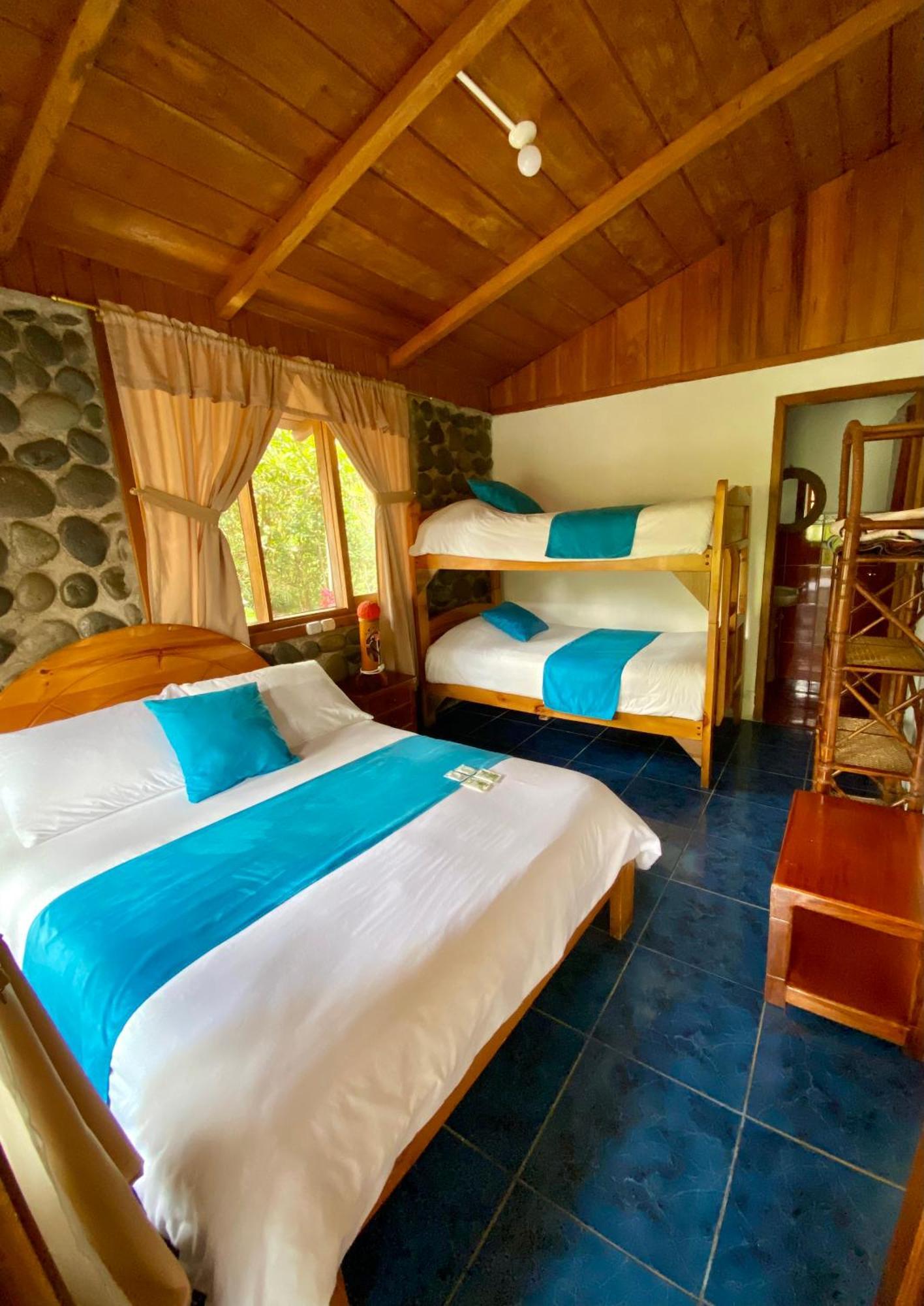 Hosteria Arasari Mindo Luaran gambar